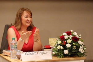 Şair Gülsüm Coşkun şiirleriyle toplumla buluştu