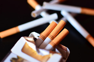 Plastik kirliliğinin nedeni ne pipetler ne de poşetler, esas kaynağı sigara izmaritleri