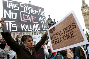 İngiltere’ye yapılan iltica başvurularının bekleme süresi rekor seviyeye çıktı