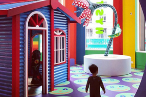 ‘Renkli ve Saykodelik’ sergi Mayfair’de