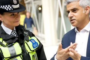Khan: Londra’daki polis sayısı yetersizc