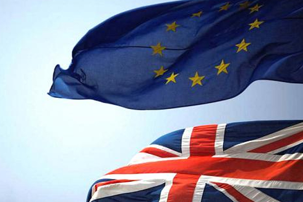 Genel seçim ve Brexit, hem işçi taleplerini hem de maaş artışlarını zayıflattı