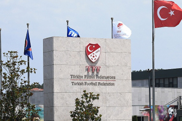 “Bölgede oynanacak olan tüm profesyonel ve amatör karşılaşmaları ileri bir tarihe ertelemiştir”