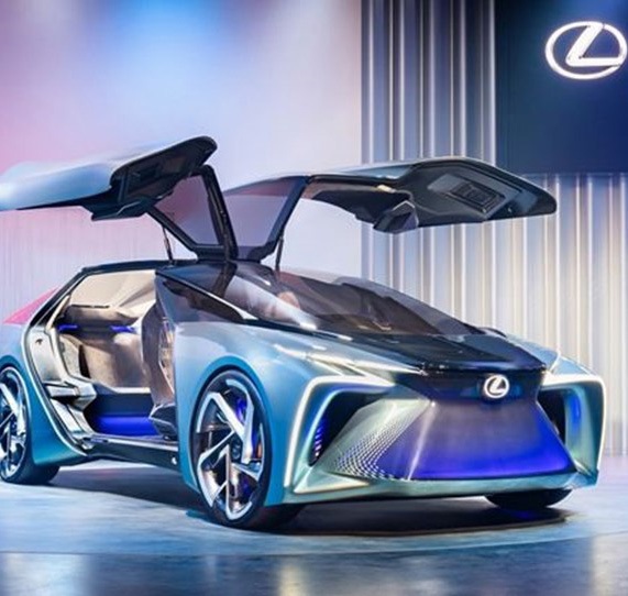 Lexus % 100 Elektrikli Aracını Tanıttı