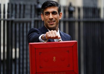 Altay kalesinde devleşiyor, Mourinho izliyor