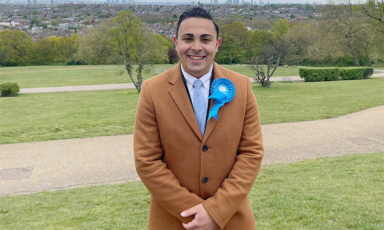 23 yaşındaki Kıbrıslı Türk genç Justin Halabi de Muhafazakâr Parti’den Waltham Forest Belediye Meclisi üyeliğine seçildi.