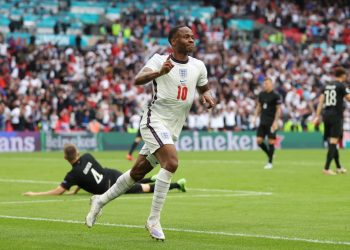 İngiltere adını çeyrek finale yazdırdı