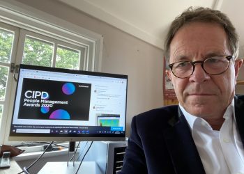 Ofis için karmaşık mesajlar veriliyor