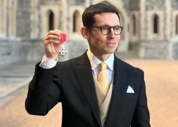 Britanya İmparatorluk Nişanı verildi