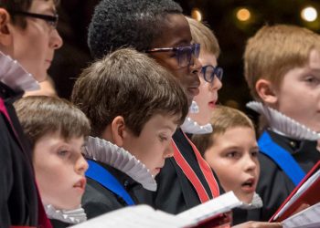 St. Paul Katedrali’nde Christmas şarkıları..