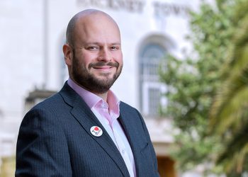 Hackney’de yeniden belediye başkanlığı için yarışacak