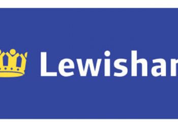 Lewisham, 60 yaş üstü yardıma muhtaç yaşlıları bilgilendirdi