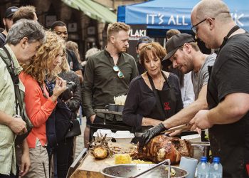 Camden Market, Londra’nın en ucuz tezgahlarına sahip