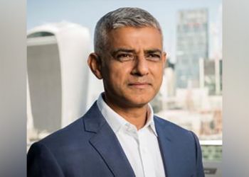 Sadiq Khan, hükümete, denizaşırı mülk sahipliğinin kaydı için çağrıda bulundu