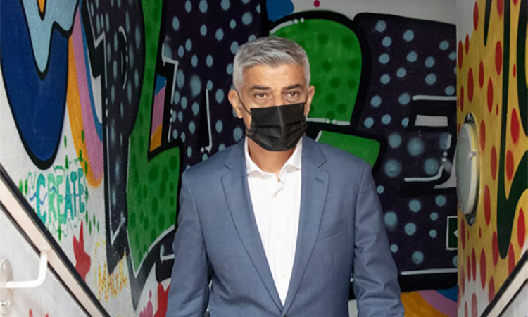 Sadiq Khan’a çağrı: ‘Sokak tacizleri kanuni suç haline getirilsin’