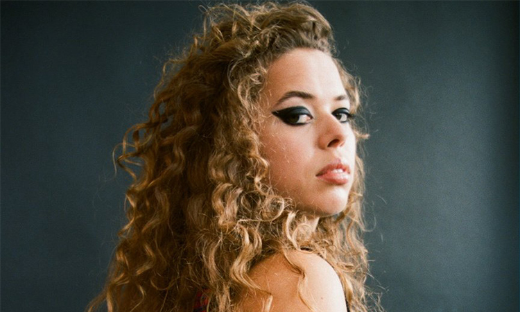 Nilüfer Yanya’nın yeni albümü “PAINLESS” 4 Mart’ta çıkıyor