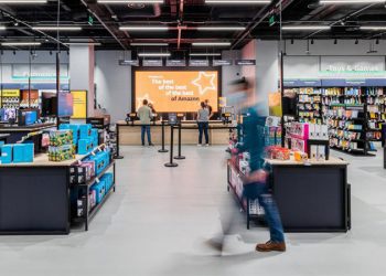 Amazon, mağazalarını kapatıyor