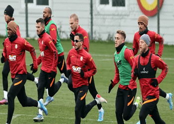 Olimpiu Morutan kadroda,  Sofiane Feghouli yer almıyor  