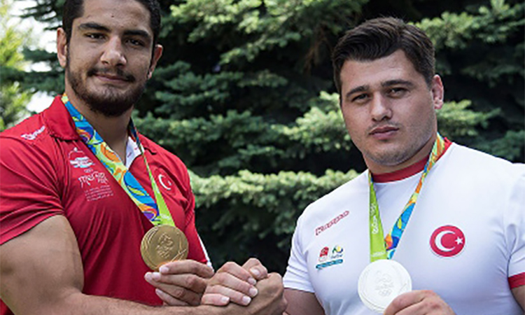 Rıza Kayaalp 11, Taha Akgül 9. kez Avrupa Şampiyonu!