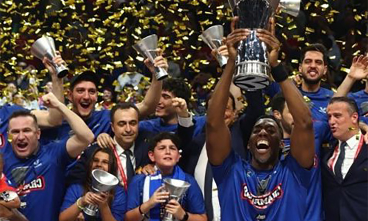 Anadolu Efes bir kez daha Avrupa’da en büyük