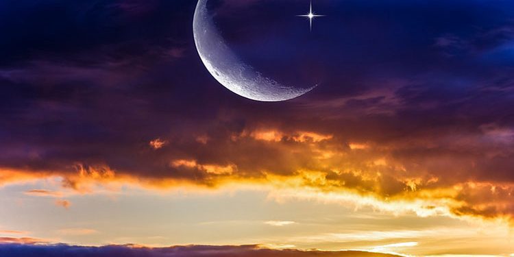 İkizler burcunda yeniay