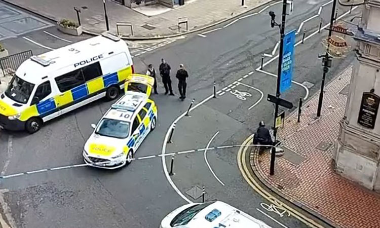 Londra’nın Croydon semtinde uyuşturucu operasyonu!