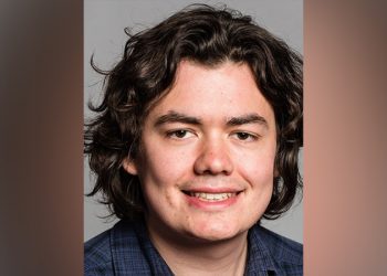 İşe ve eğitime geri dönme kapsamında burs programını genişletiyor