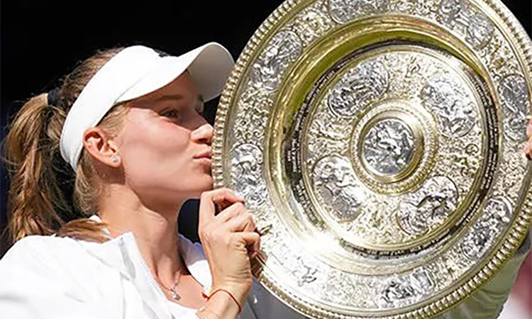 Wimbledon’da kazanan Rybakina