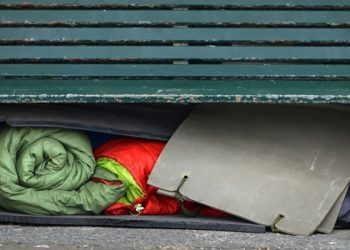 Sokakta yaşayan evsizler için 1.200 yeni belediye evi inşa ediliyor