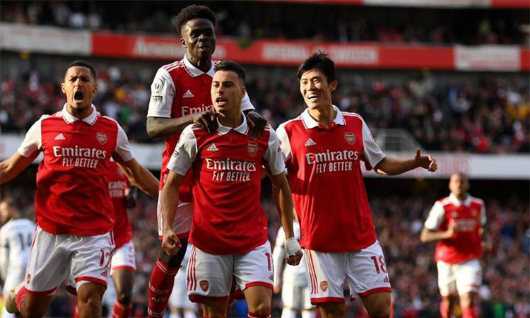 Arsenal Premier Lig’de Liverpool’u yenerek liderliğe yükseldi