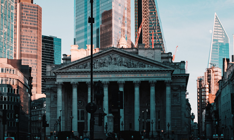 unsplash.com Samuel Regan-Asante