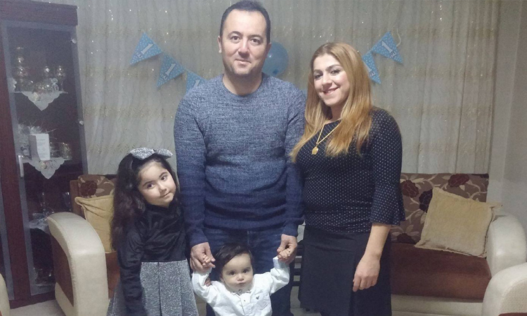 Aslıgül Köker, Alpaslan Köker, çocukları Ediz Aykut ve Ecrin Mina Köker