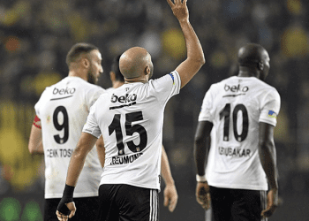 Beşiktaş, 10 kişiyle tarih yazdı