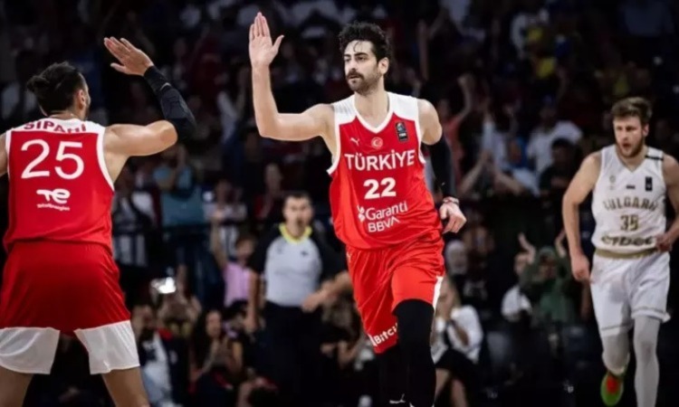 12 Dev Adam yarı finalde