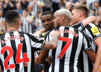 Newcastle beş golle açılış yaptı