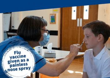 NHS, eylül ayından itibaren çocuklara grip aşısı sunacak