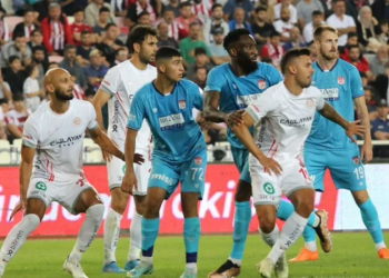 Antalya’da karşılıklı goller geldi