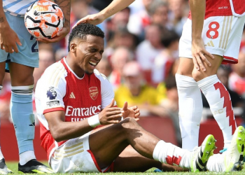 Arsenal’in yeni yıldızı Jurrien Timber’dan şok; sezonu kapattı