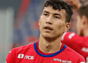 Beşiktaş’tan, orta sahaya bir takviye daha;  Bakhtiyor Zaynutdinov