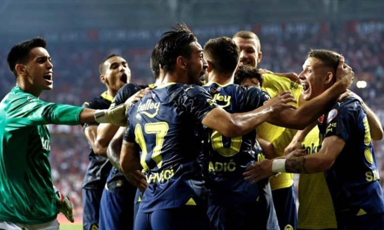 Fenerbahçe’de 5 ismin ayrılması bekleniyor
