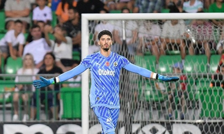 Manchester United kaleyi Altay’a emanet edecek