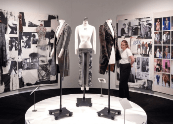 REBEL: İngiltere’de ki en kapsamlı çağdaş moda kültürü incelemesi