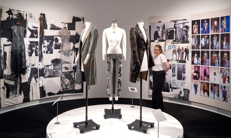 REBEL: İngiltere’de ki en kapsamlı çağdaş moda kültürü incelemesi