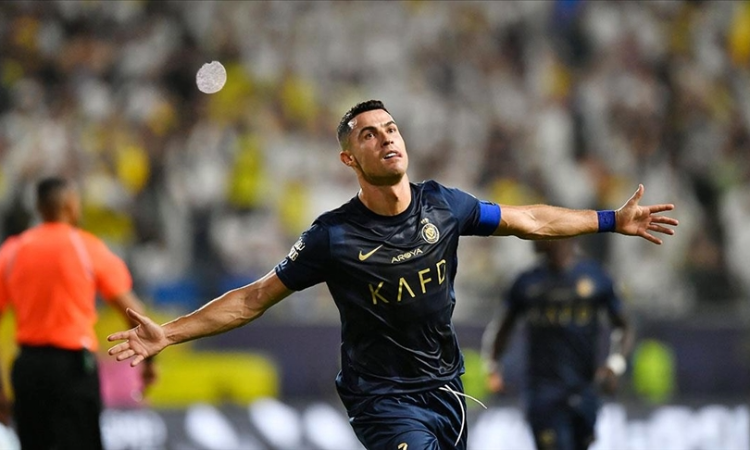 Ronaldo sevgisi büyük izdiham yarattı