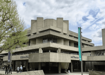 National Theatre, 60. yılında binlerce ücretsiz bilet hediye ediyor