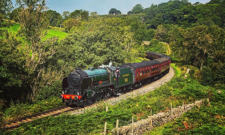 Kuzey York Moors Milli Parkı: Doğanın güzelliği ve tarih bir arada