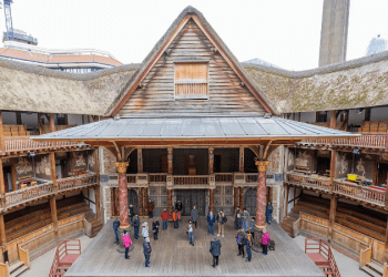 Shakespeare’s Globe Tiyatrosu’nda,  tarih ve sanatın buluşması