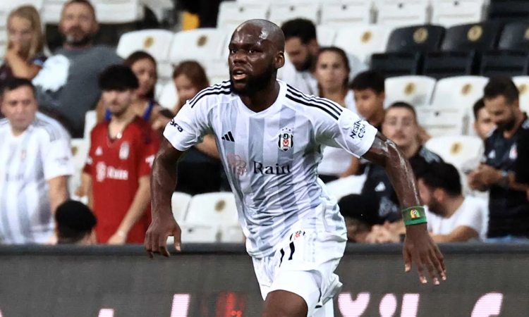 Beşiktaş’ta sürpriz ayrılık kararı