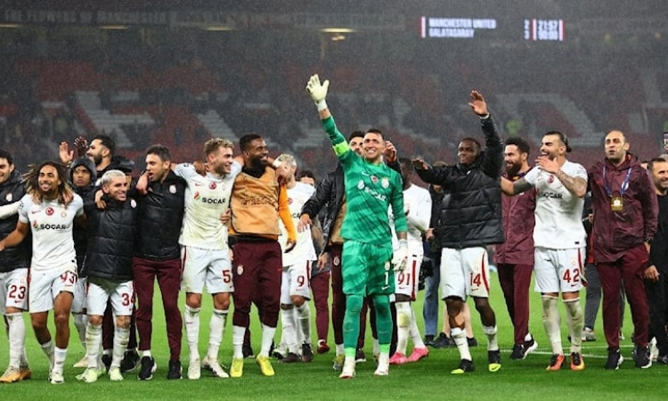 Galatasaray, İngiltere deplasmanında tarihi başarıya imza attı