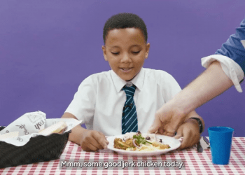 “Aileler ücretsiz okul öğle yemeği başvurusu yapmalı